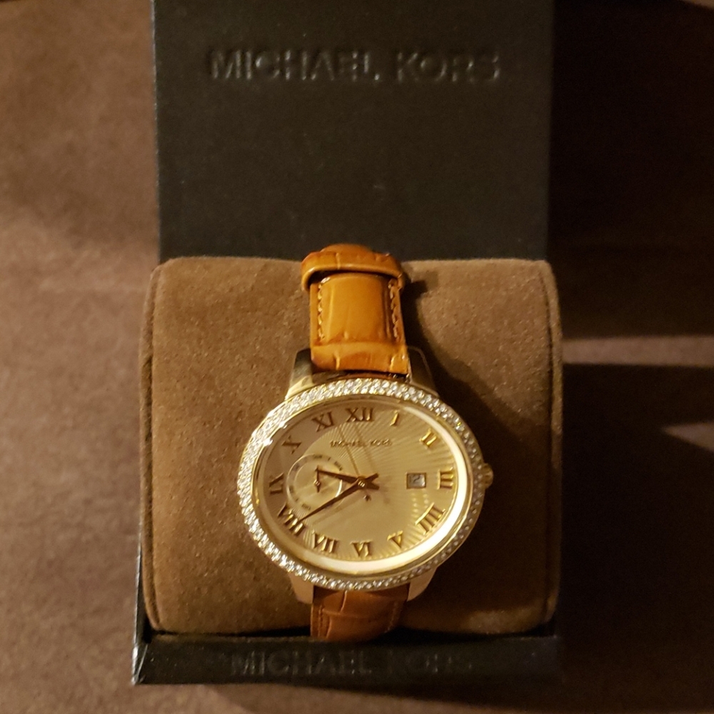 Mk Watch - image 1